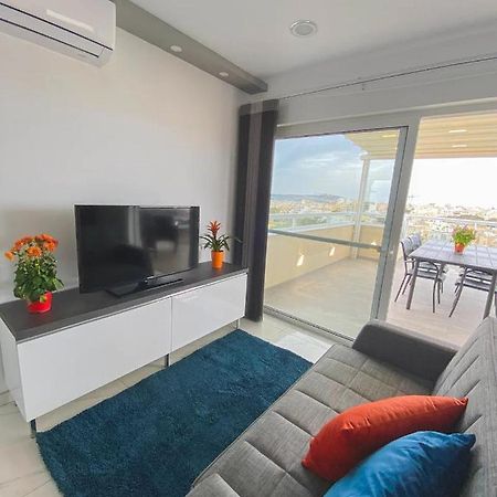 The Blue Mill Penthouse With Beautiful Views Apartman Naxxar Kültér fotó