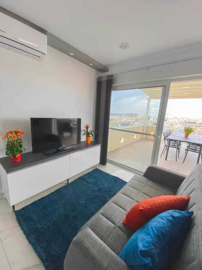 The Blue Mill Penthouse With Beautiful Views Apartman Naxxar Kültér fotó
